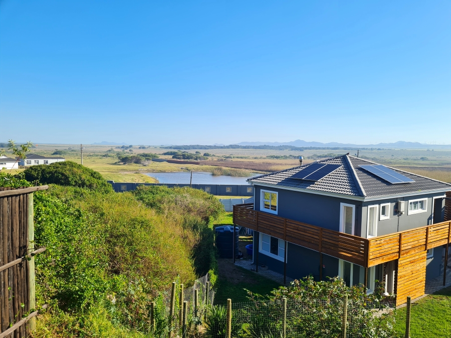 3 Bedroom Property for Sale in Paradise Beach Eastern Cape